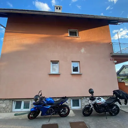 Apartma Tatjana Zirovnica